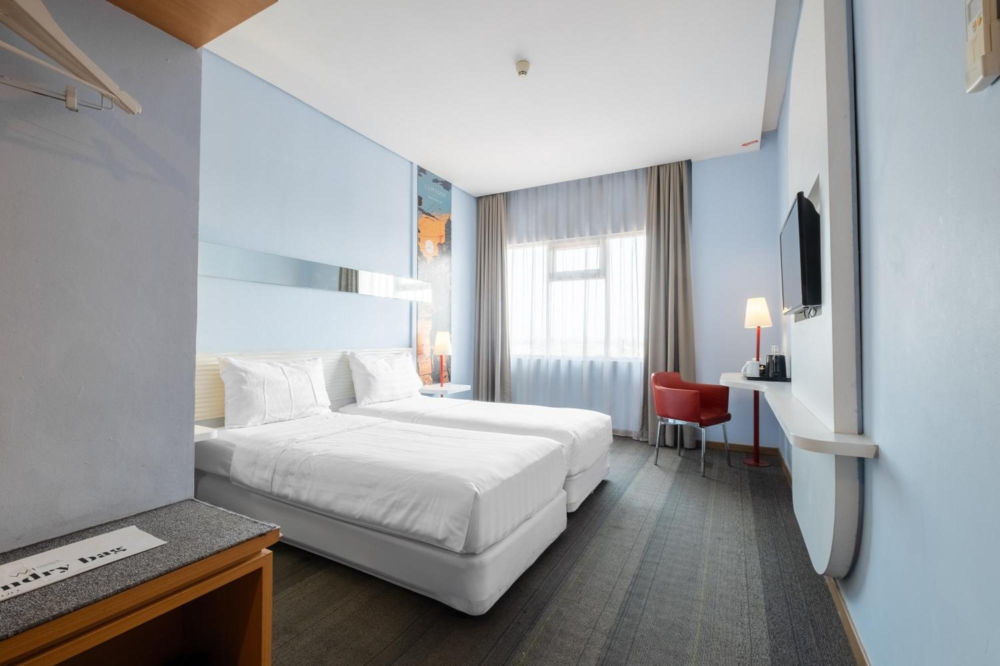 Luminor Hotel Metro Indah - Bandung By Wh Cicadas Buitenkant foto